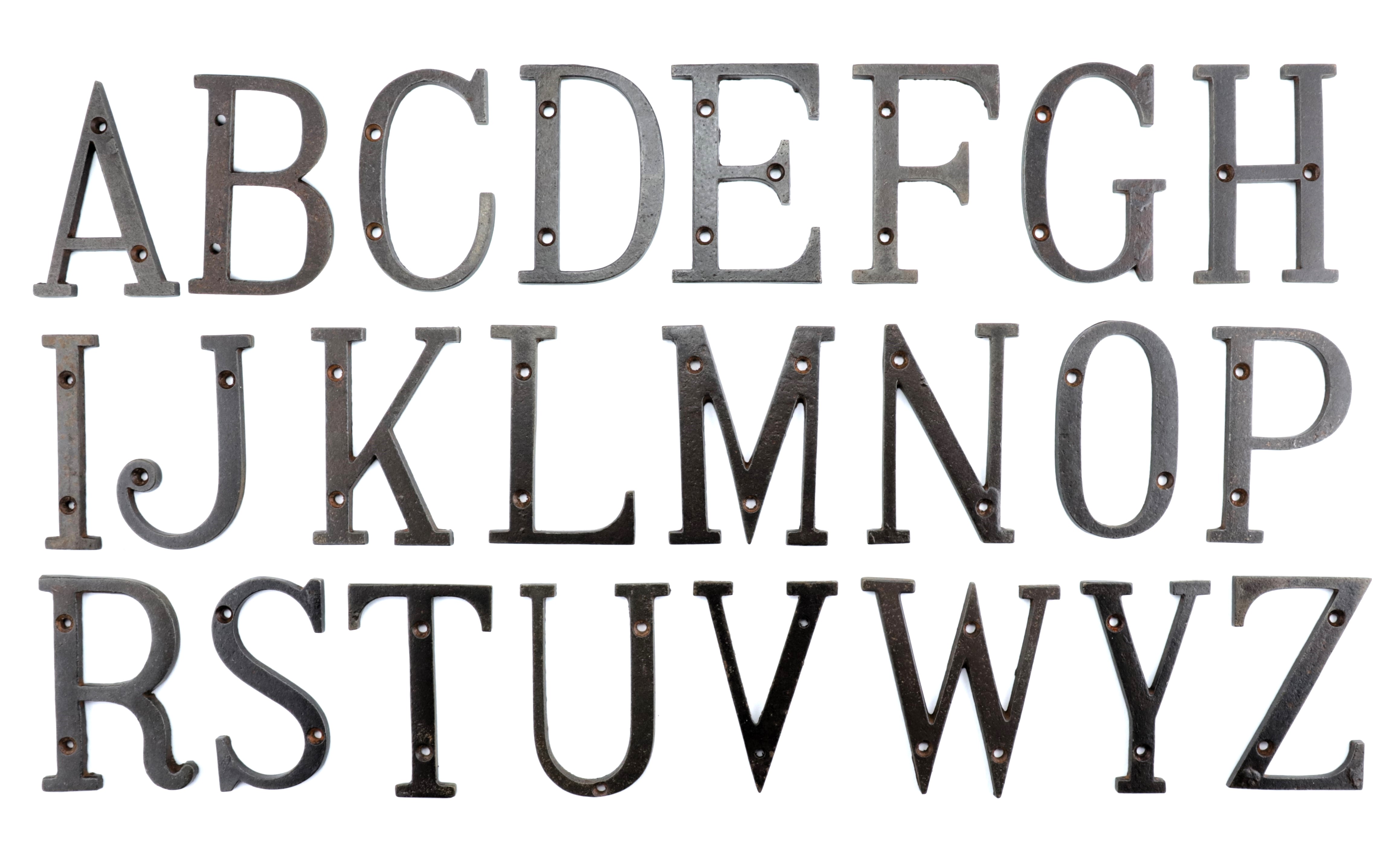 630.0004.60 Buchstabe, Eisen antik